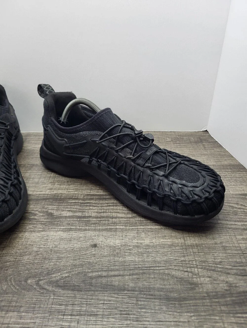 Keen Uneek Snk Sneaker Black/Black Men's Size 12 Shoes Sandals Summer Beach